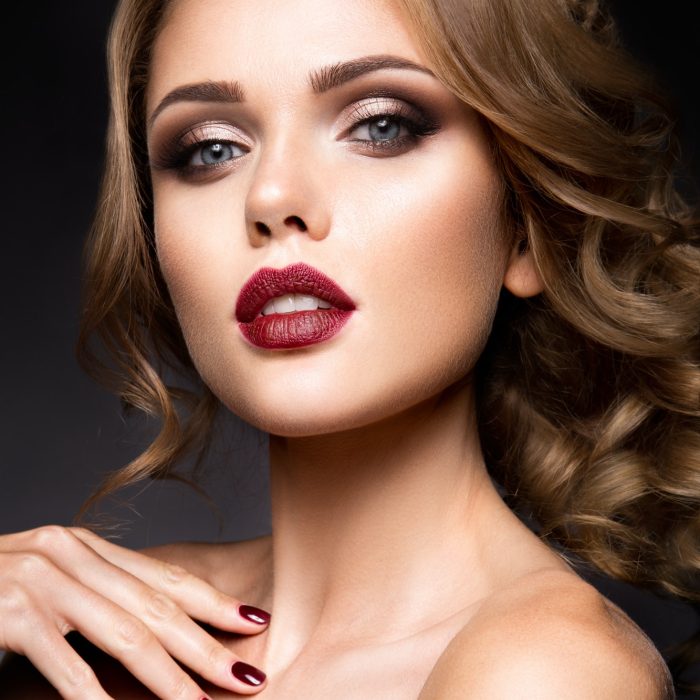 close-up-portrait-of-beautiful-woman-with-bright-make-up.jpg close-up-portrait-of-beautiful-woman-with-bright-make-up.jpg